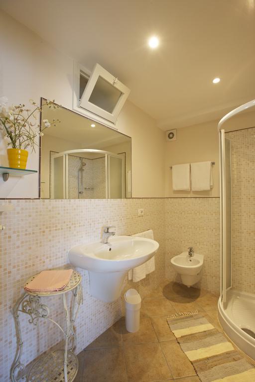 Casa Balon Apartment Oggebbio Bagian luar foto